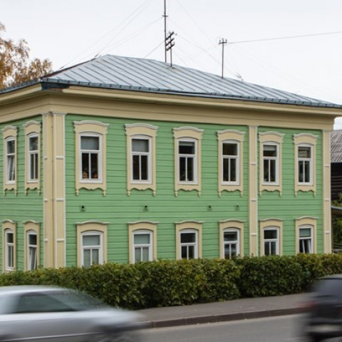 Чудо свершилось: волонтеры отремонтировали дом на Крылова, 5 в Томске